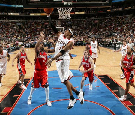 两翼瓦拉内 两翼瓦拉内