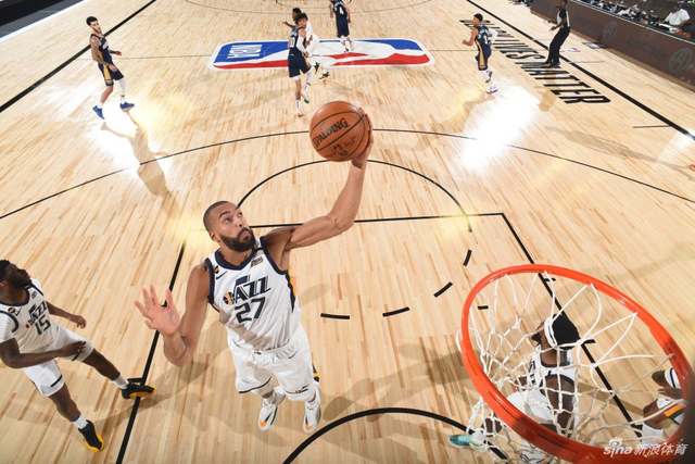 防守端的稳 防守端的稳