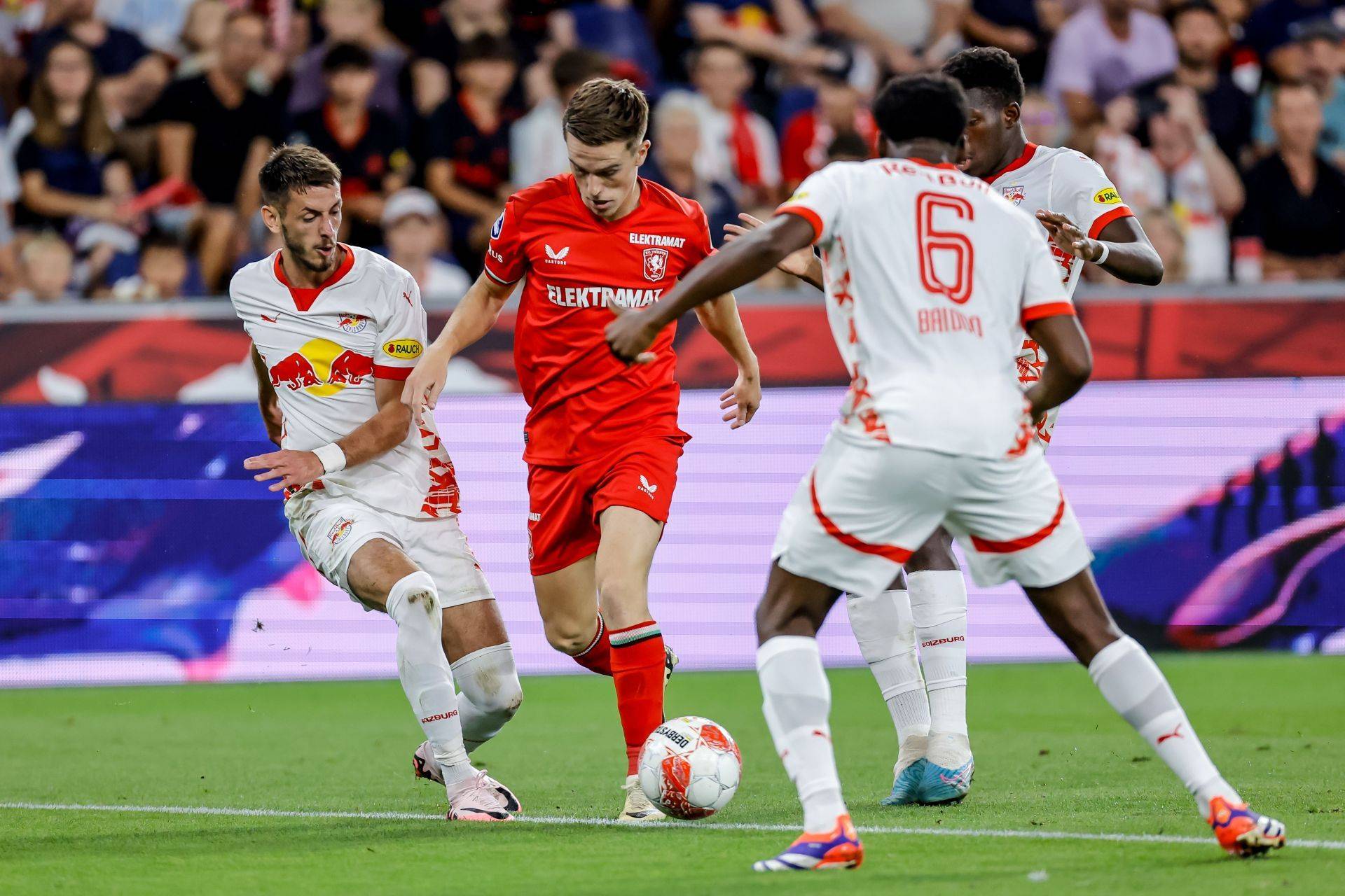 迷关注的目 迷关注的目