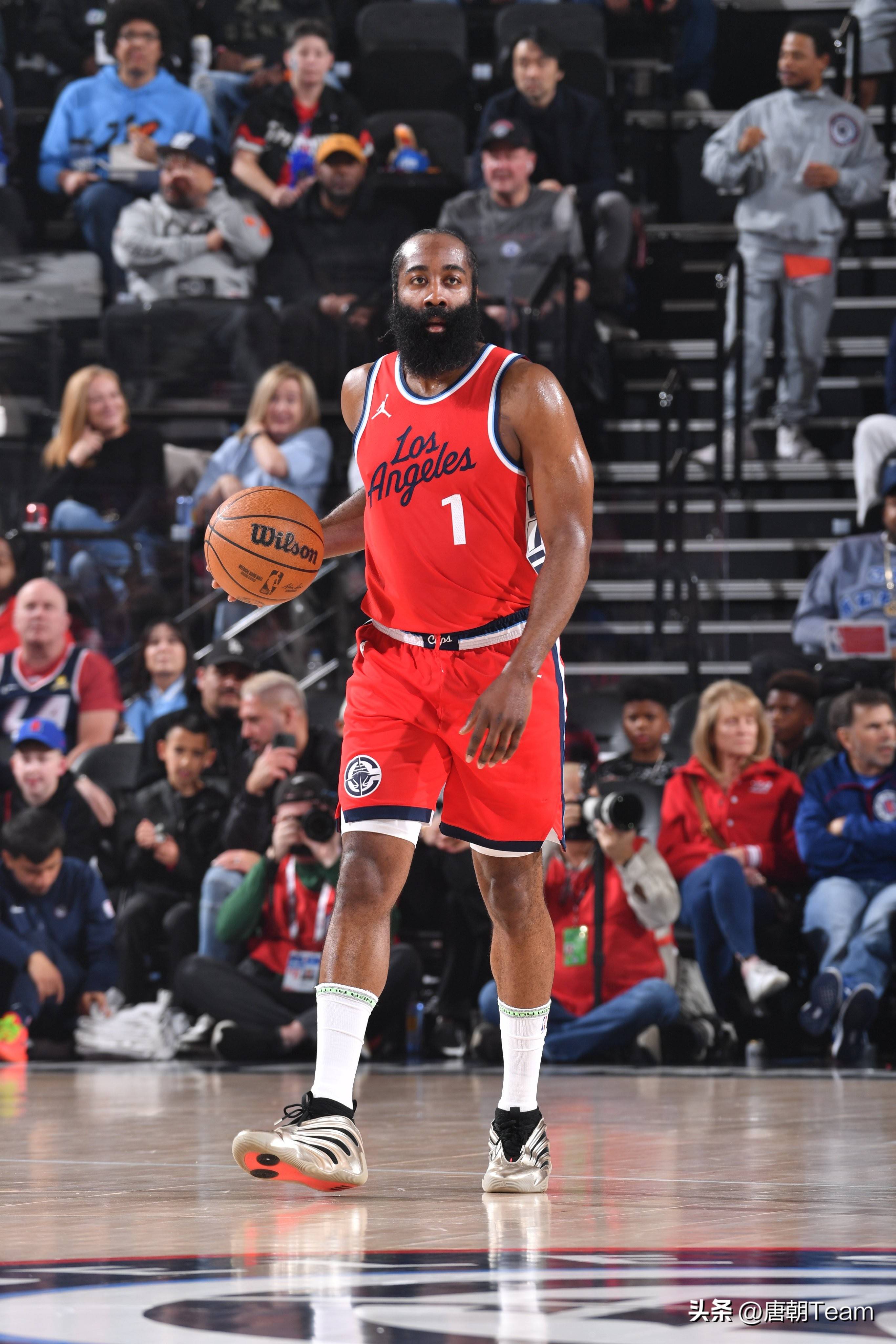 压进半场 压进半场